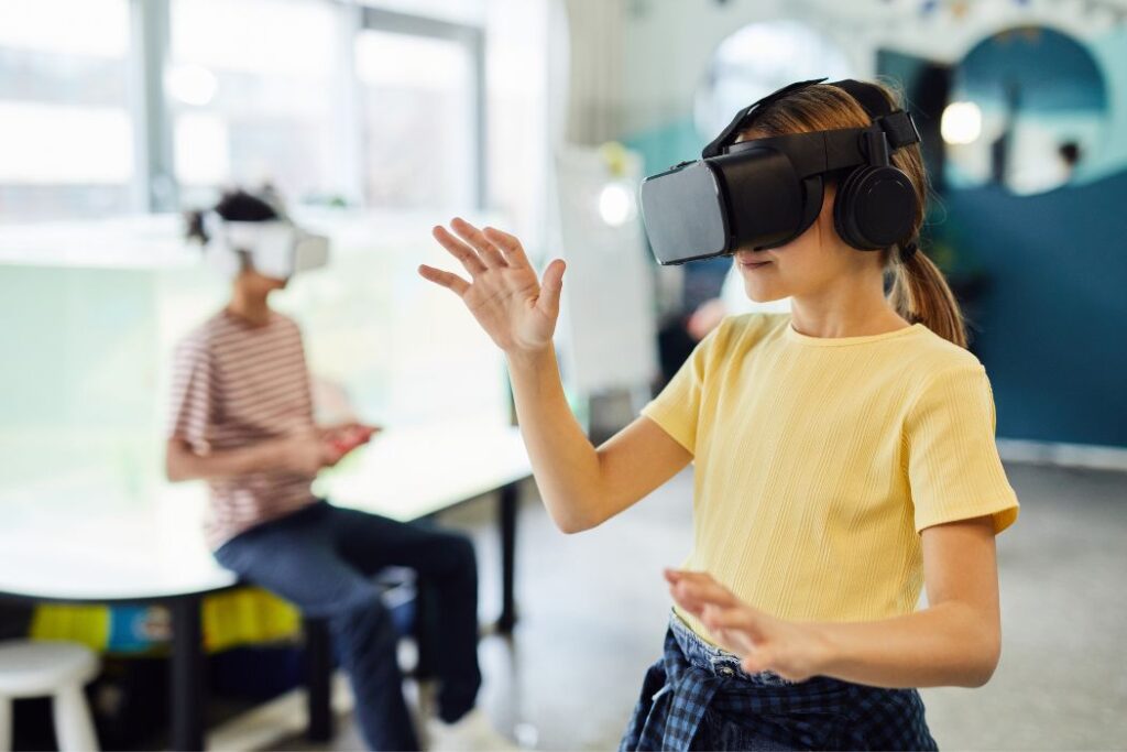 オンラインビジネス英会話の最新トレンドはAI×VR【2023年11月】